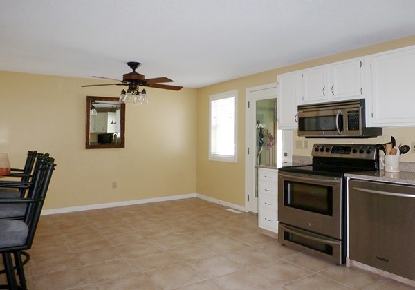 157 Ellsworth Avenue Springfield, MA 01118 - Photo 6 of 29