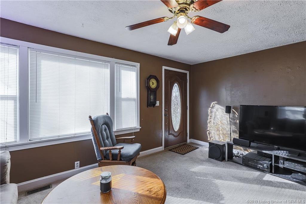 4523 St Marys Road Floyds Knobs, IN 47119 - Photo 10 of 50 Gallery Image 10