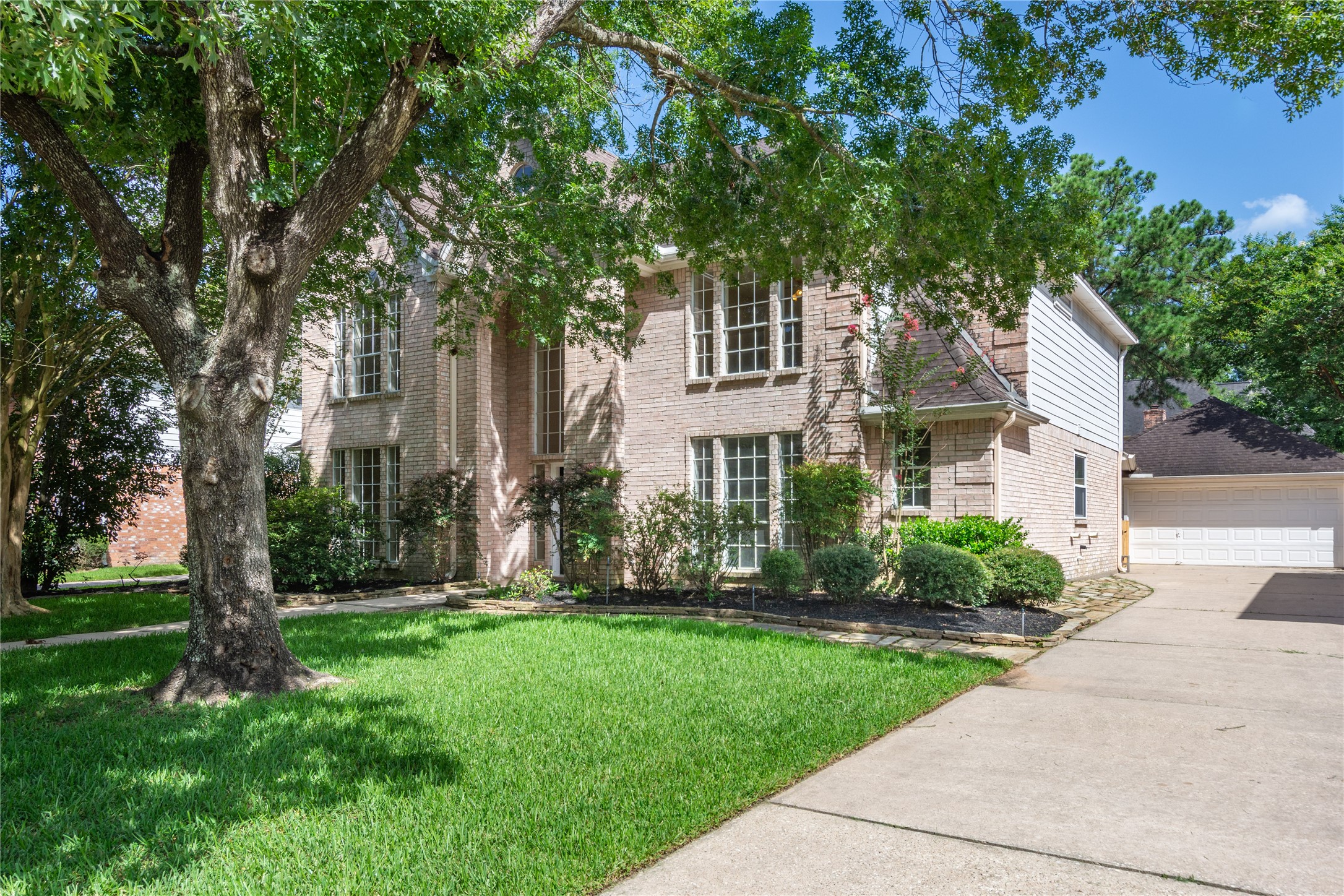 8011 Null Court Spring, TX 77379 - Photo 3 of 41