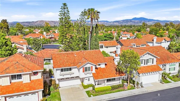 $1,295,000 | 2051 Pueblo, Tustin, CA 92782