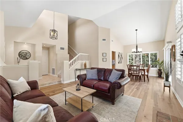$1,295,000 | 2051 Pueblo, Tustin, CA 92782