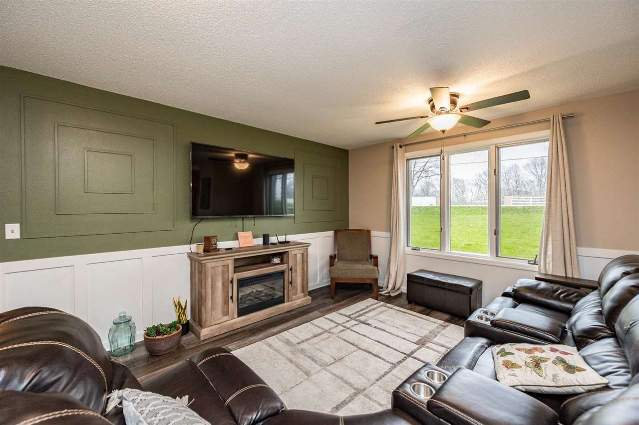 3161 Sandy Beach Road Northeast Solon, IA 52333 - Photo 6 of 26 Gallery Image 6