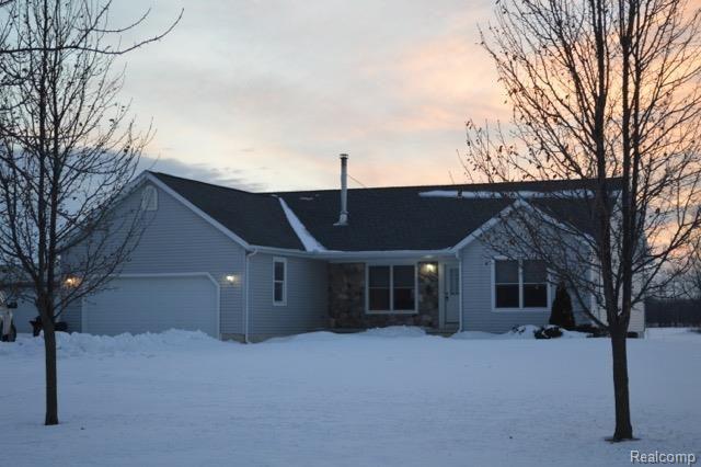 1943 Cove Road Goodells, MI 48027 - Photo 1 of 22 DSC_0690.jpg