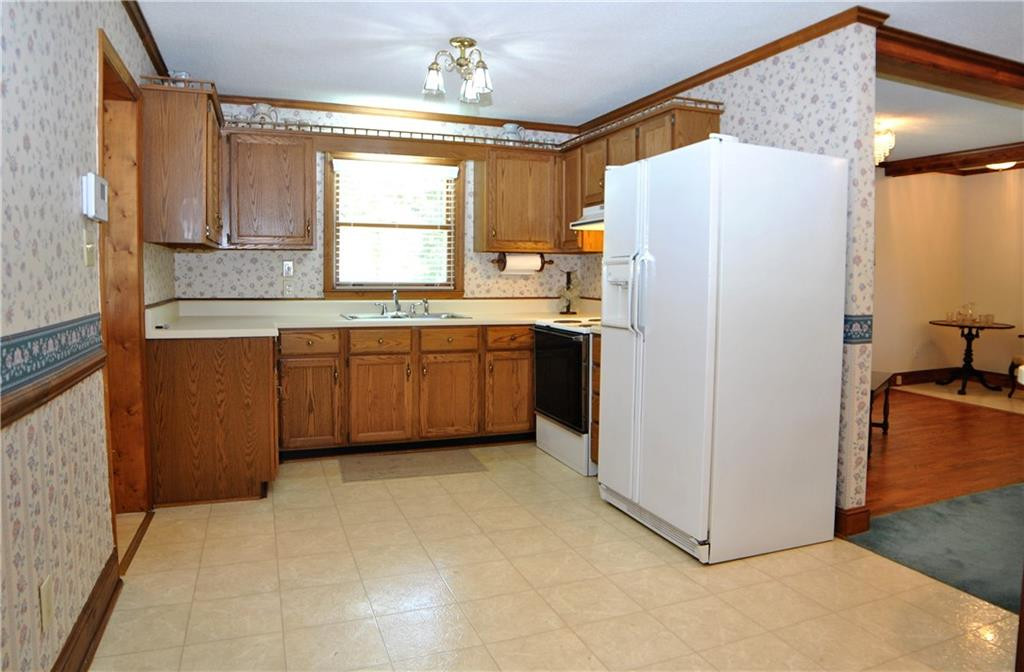 2043 McCray Road Burlington, NC 27217 - Photo 8 of 23 Gallery Image 8