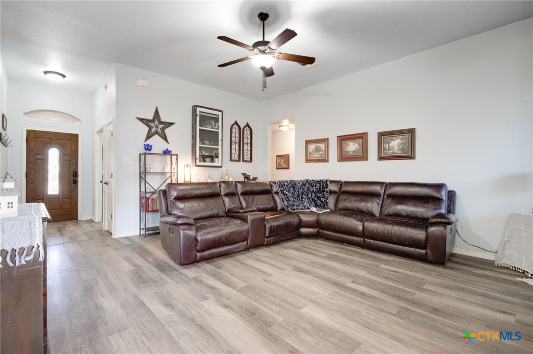 5607 Boxelder Trail Killeen, TX 76542 - Photo 5 of 26