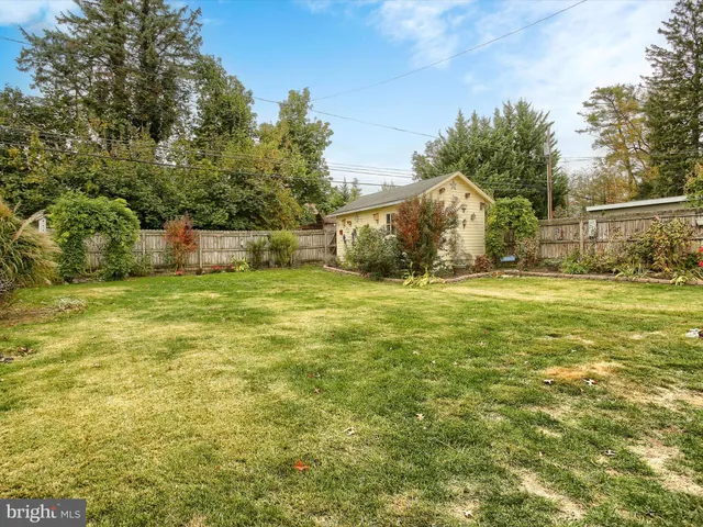 a view of a large building