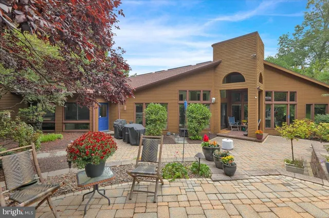 $1,199,000 | 8 Hessian Boulevard, Reading, PA 19607