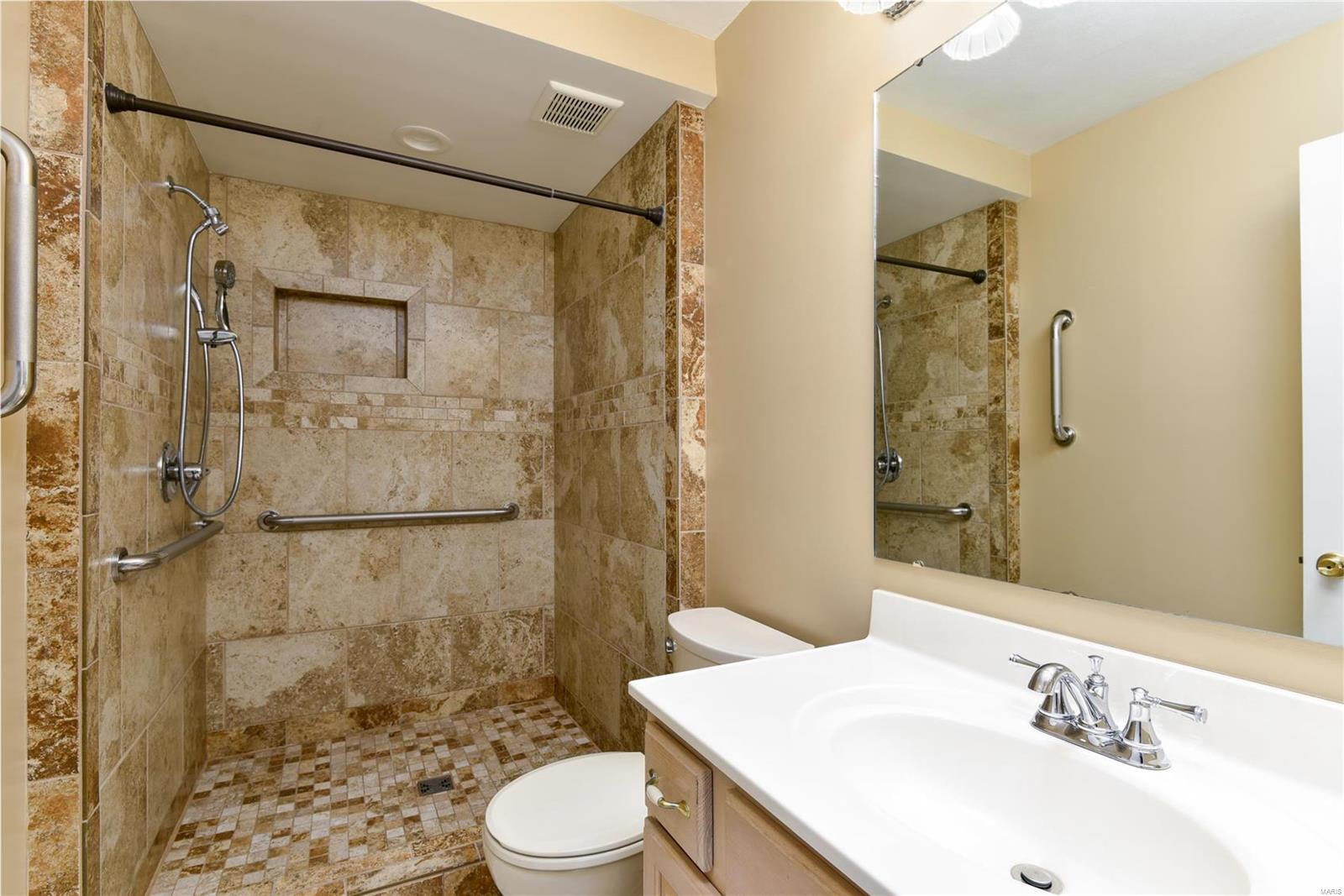 1120 Ridge Avenue Collinsville, IL 62234 - Photo 14 of 24 Gallery Image 14