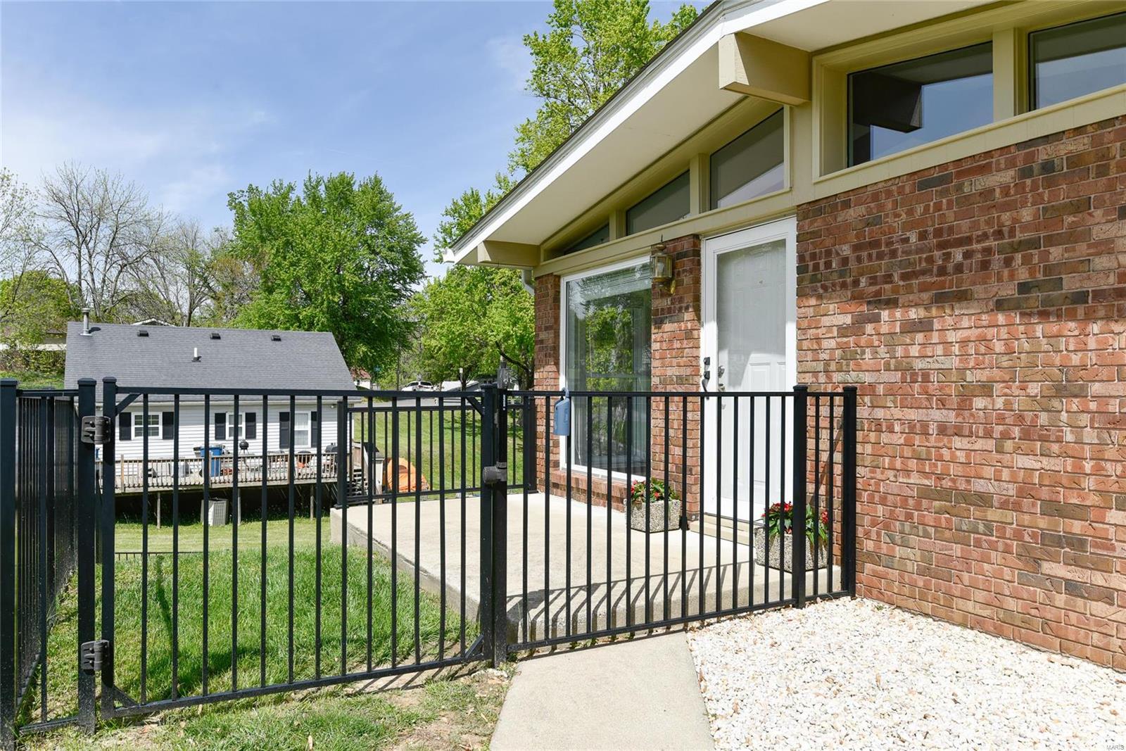 1120 Ridge Avenue Collinsville, IL 62234 - Photo 3 of 24 Gallery Image 3