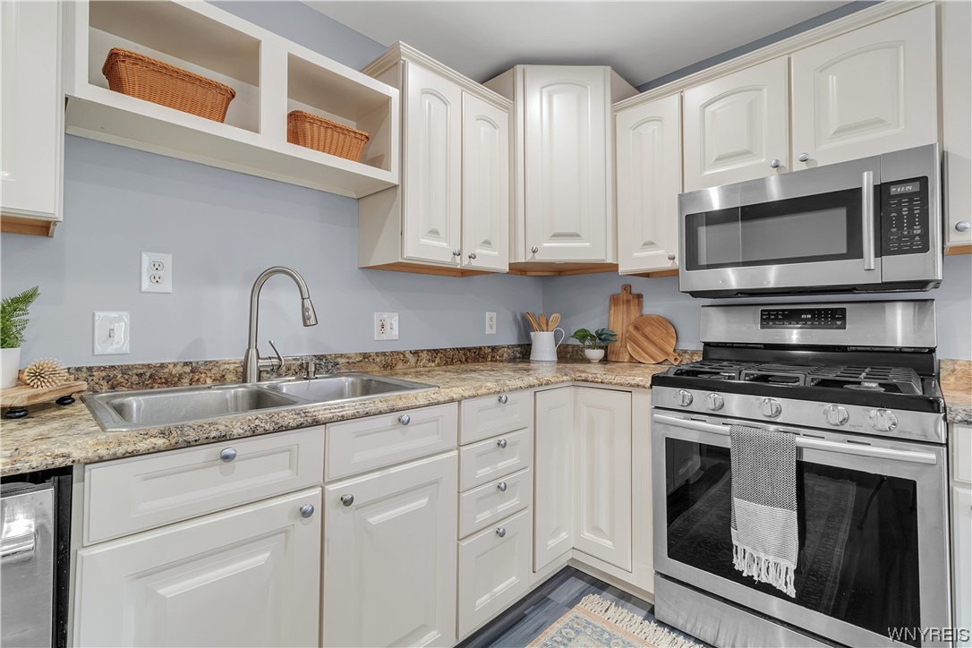 6060 Campbell Boulevard Pendleton, NY 14094 - Photo 7 of 42