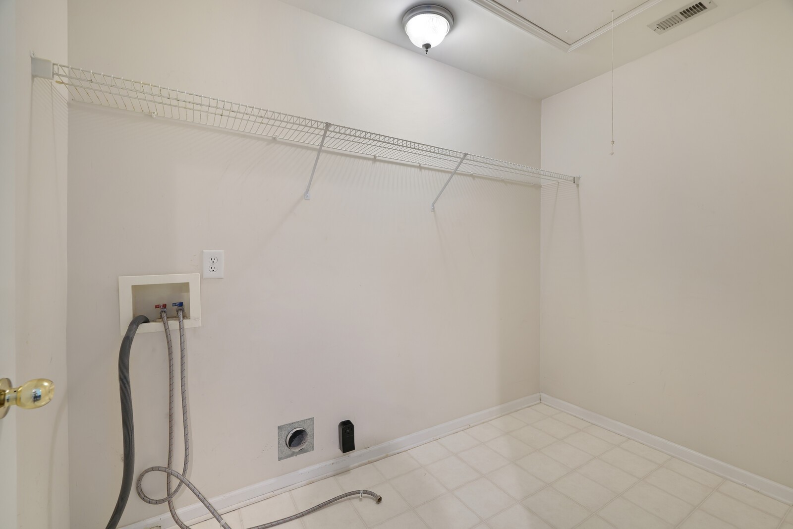 3405 Old Anderson Road, Unit 231 Antioch, TN 37013 - Photo 15 of 18 a view of small space