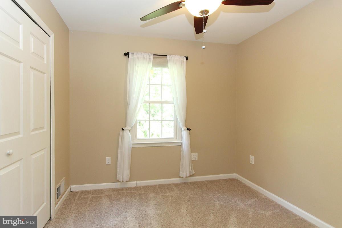 7916 Forest Path Way Springfield, VA 22153 - Photo 19 of 30 Bedroom