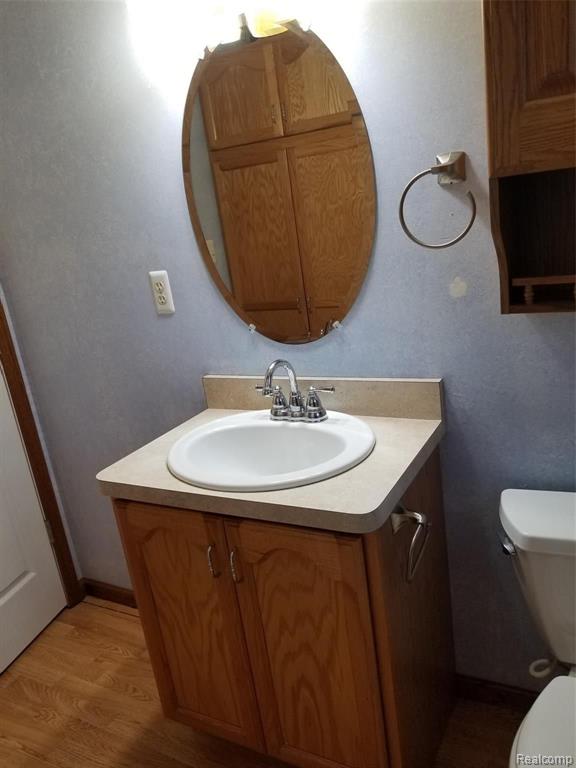 3960 West Coon Lake Road Howell, MI 48843 - Photo 8 of 40