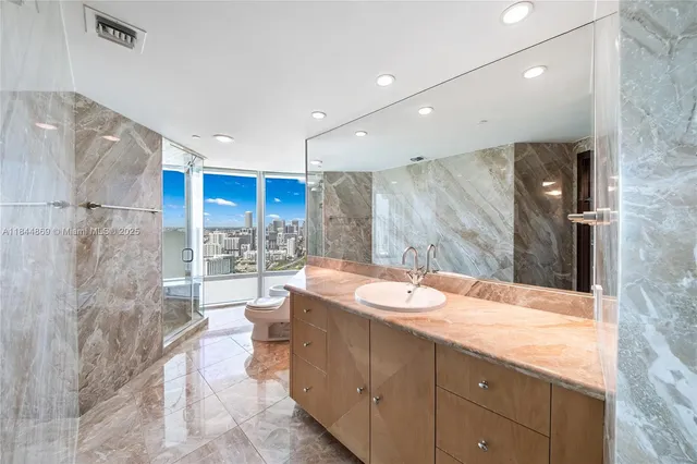 $6,500,000 | 1643 Brickell Avenue, Unit 3702, Miami, FL 33129