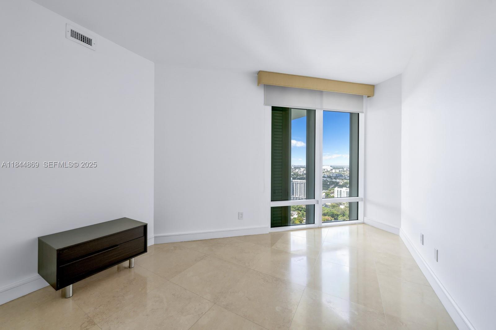 1643 Brickell Avenue, Unit 3702 Miami, FL 33129 - Photo 26 of 31