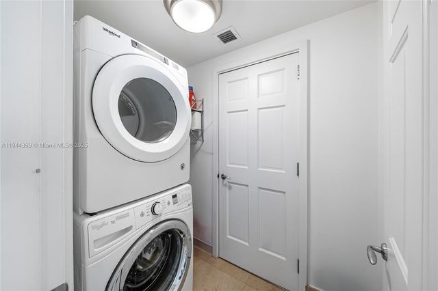 $6,500,000 | 1643 Brickell Avenue, Unit 3702, Miami, FL 33129