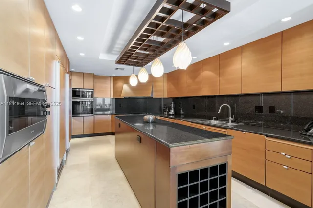 $6,500,000 | 1643 Brickell Avenue, Unit 3702, Miami, FL 33129