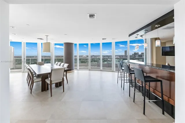 $6,500,000 | 1643 Brickell Avenue, Unit 3702, Miami, FL 33129