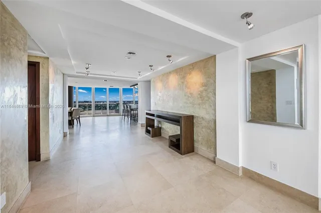 $6,500,000 | 1643 Brickell Avenue, Unit 3702, Miami, FL 33129