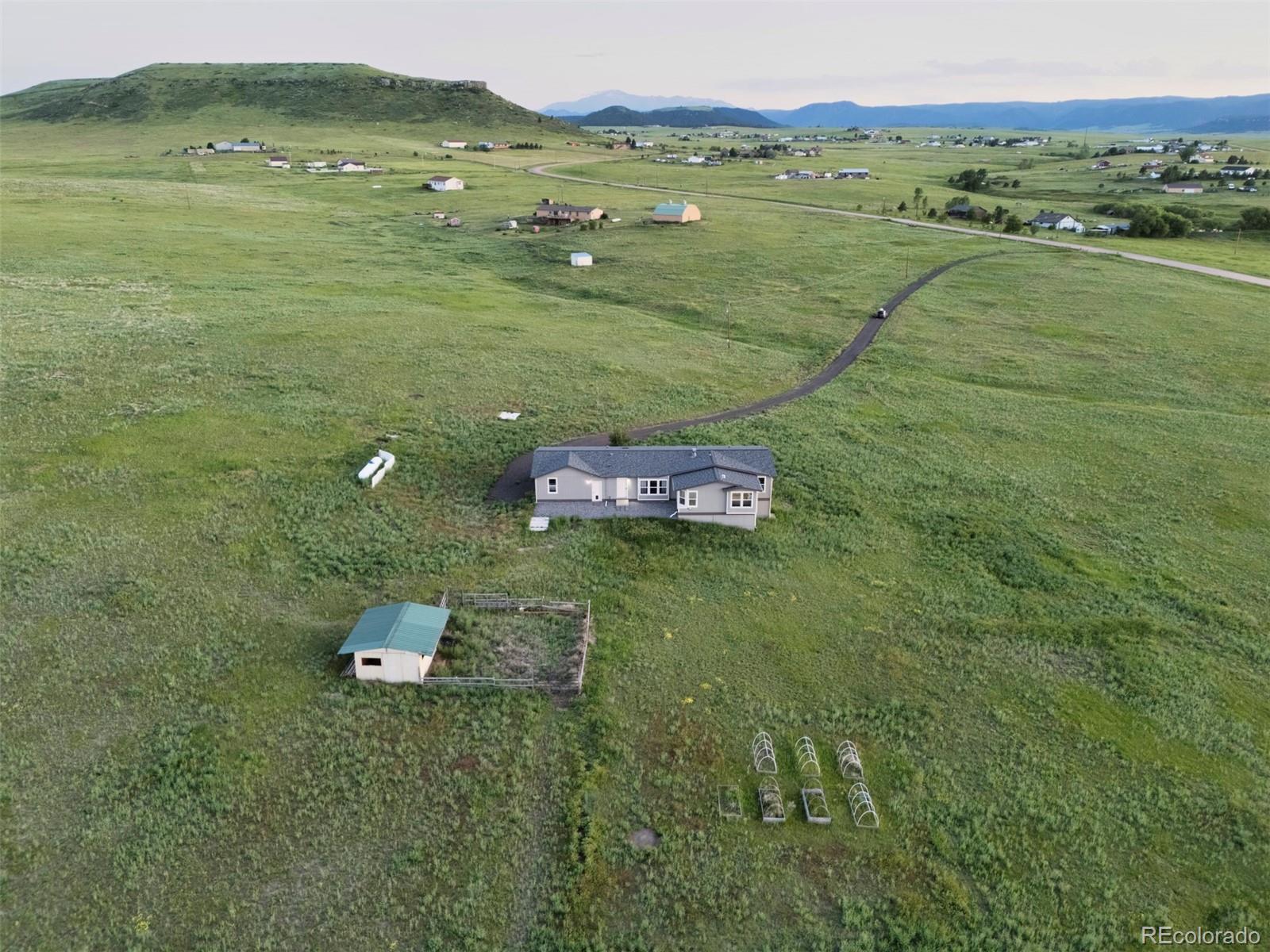 11100 Haskel Creek Road Larkspur, CO 80118 - Photo 4 of 50