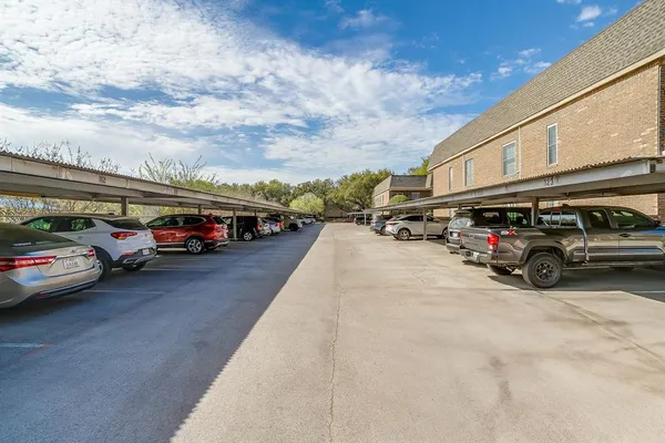 $179,900 | 4426 Harlanwood Drive, Unit 207, Fort Worth, TX 76109