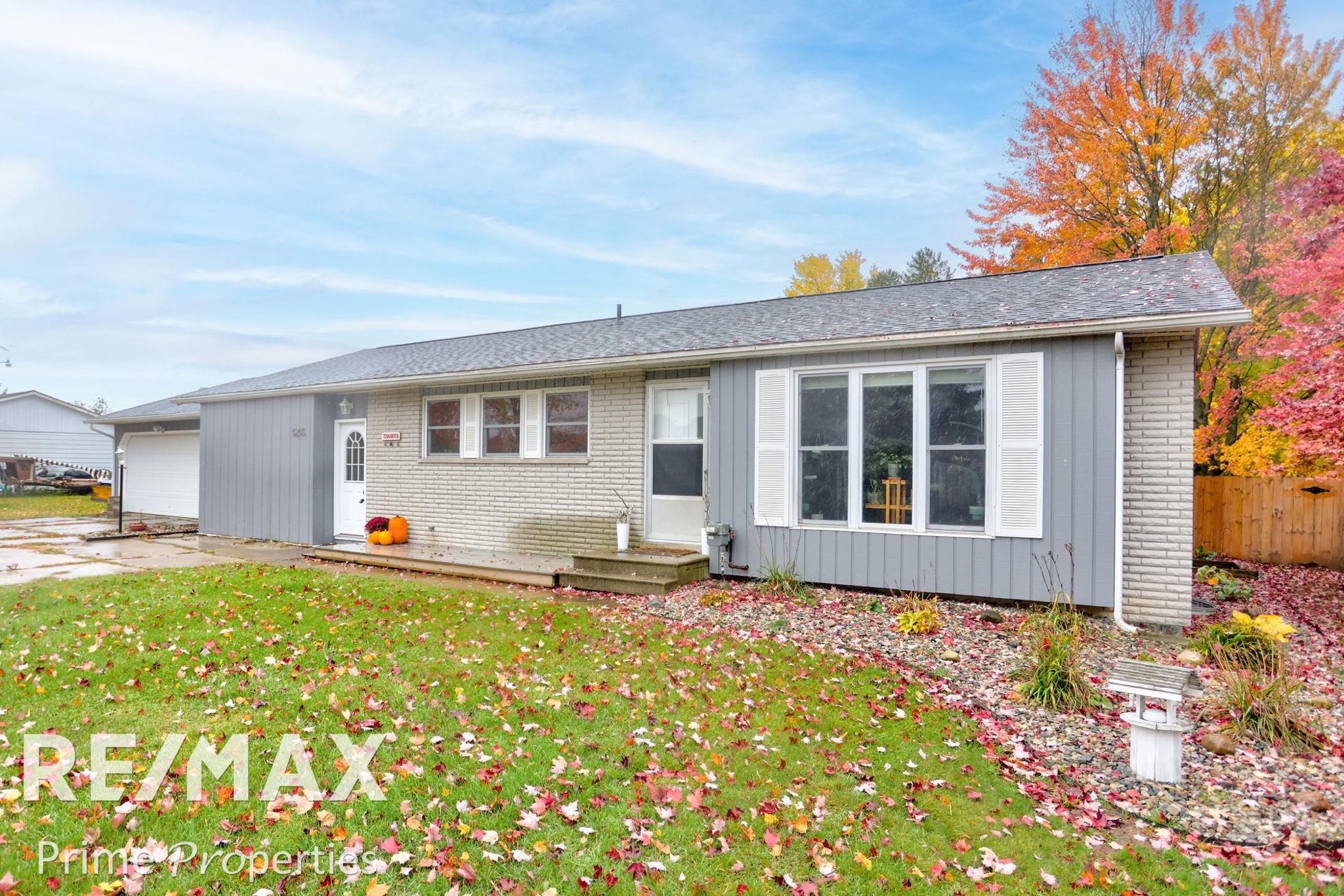 5255 Barnes Road Millington, MI 48746 - Photo 4 of 59 50094266-3.JPG