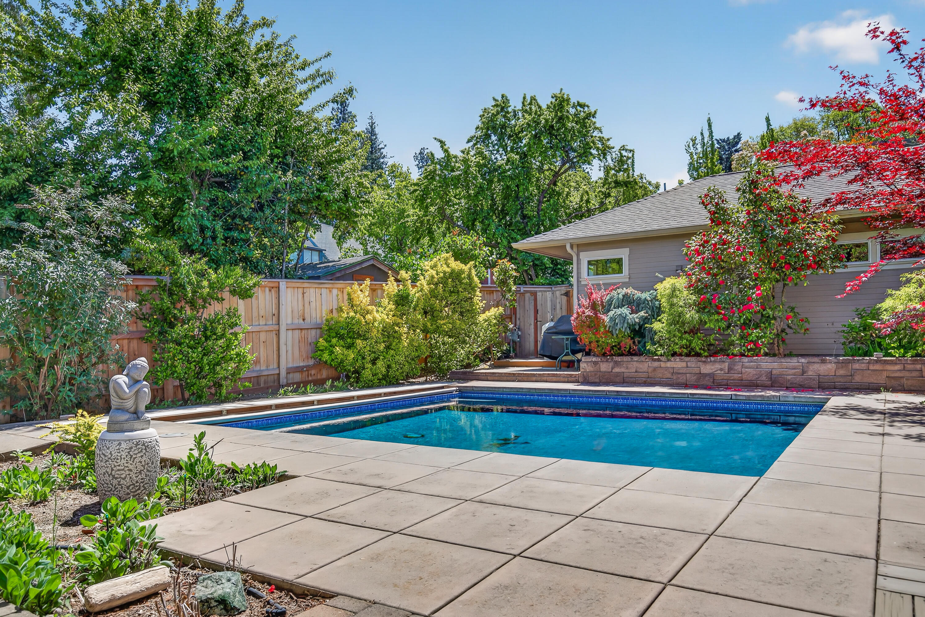 746 C Street Ashland, OR 97520 - Photo 23 of 44