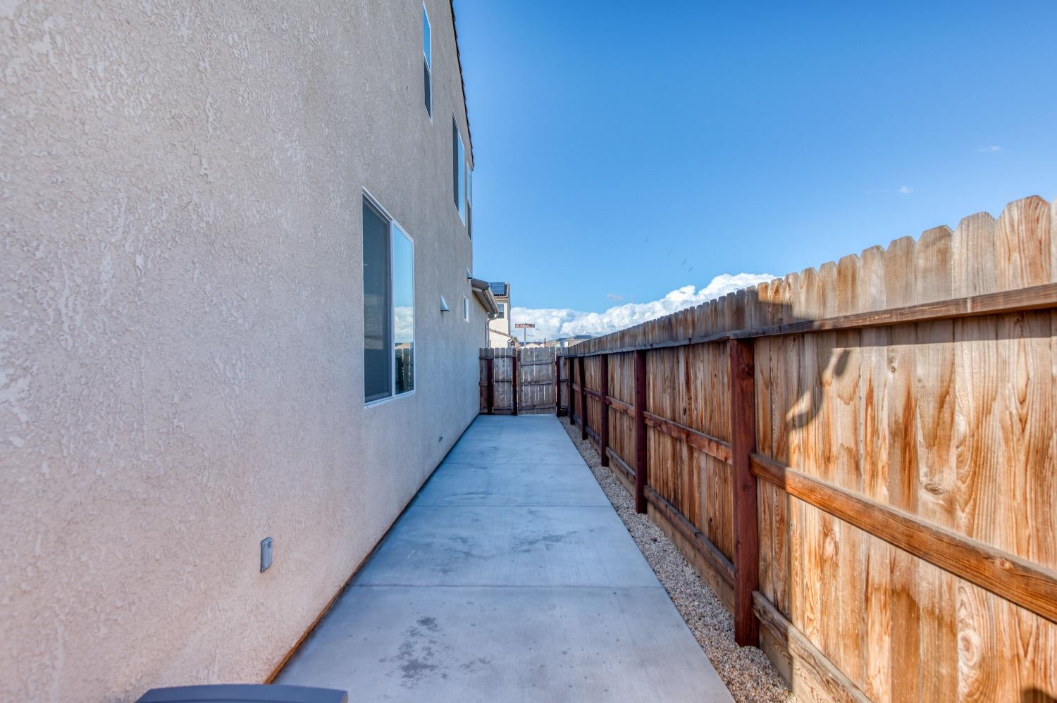 4136 Mecca Avenue Clovis, CA 93619 - Photo 44 of 44 a view of balcony with wooden floor