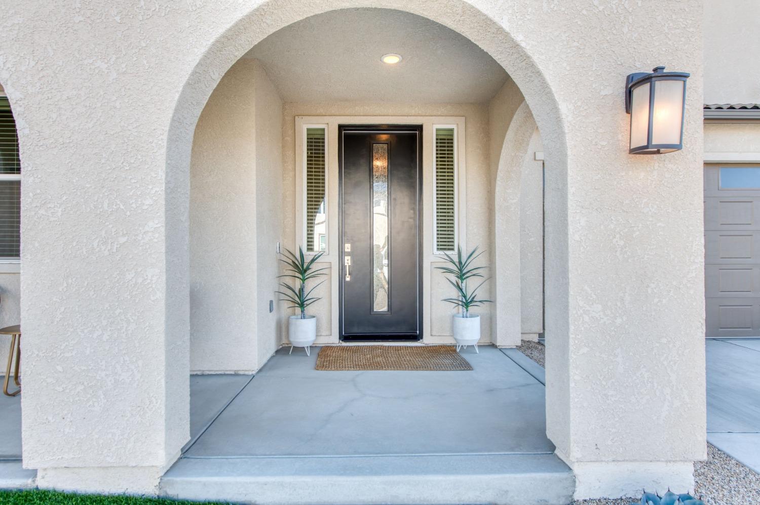 4136 Mecca Avenue Clovis, CA 93619 - Photo 8 of 44 view of livingroom with window