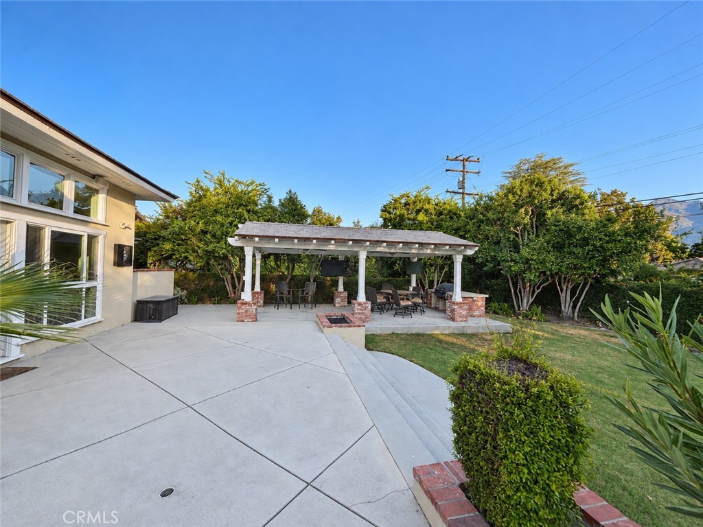 16 Corto Road Arcadia, CA 91007 - Photo 35 of 37 patio and cabana