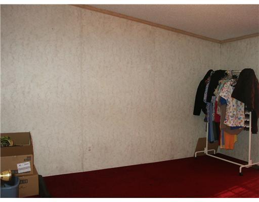 108 Becker Road Butler, PA 16002 - Photo 9 of 17 Bedroom. 2nd bedroom - vaulted ceiling