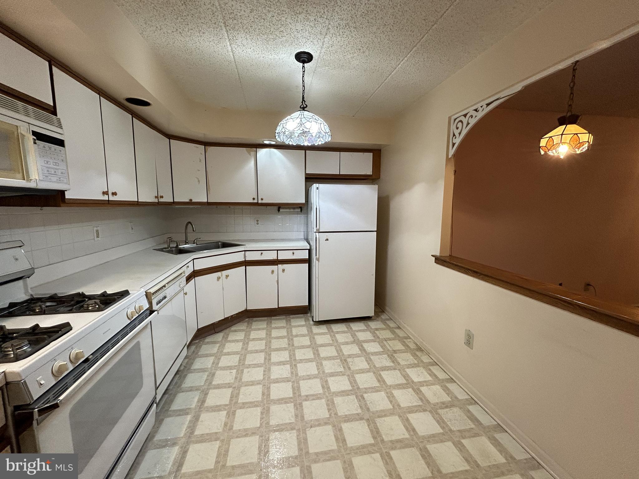 2015 Welsh Road, Unit A19 Philadelphia, PA 19115 - Photo 9 of 27 Gallery Image 9