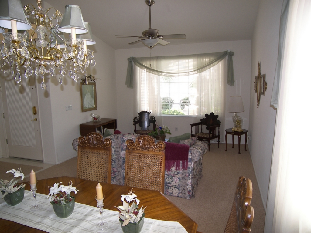 233 West Smoke Tree Road Gilbert, AZ 85233 - Photo 3 of 17 MLS Living
