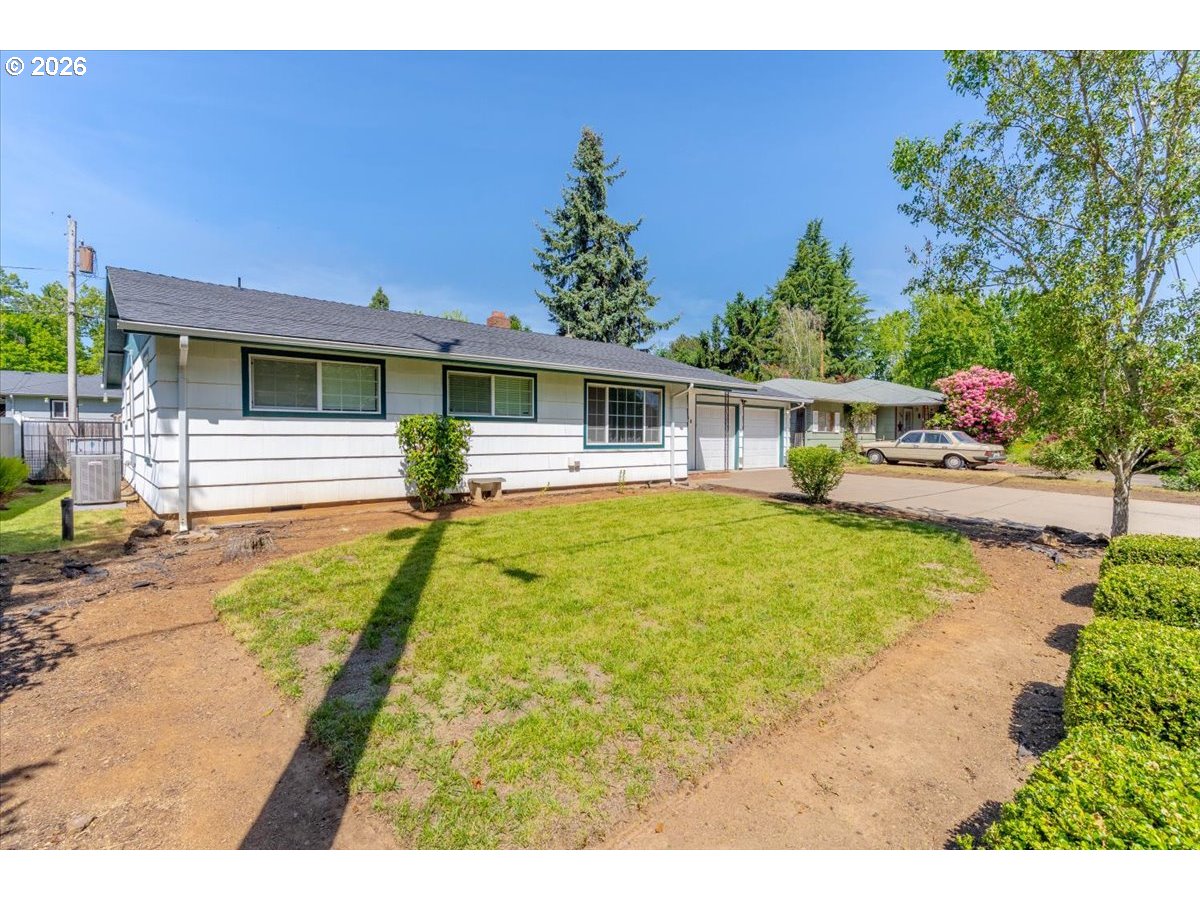 4335 Lone Oak Road Southeast Salem, OR 97302 - Photo 2 of 35