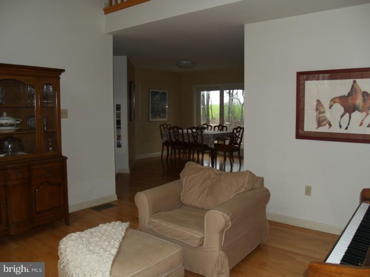 90 Jackson Road Christiana, PA 17509 - Photo 9 of 18 Living Room