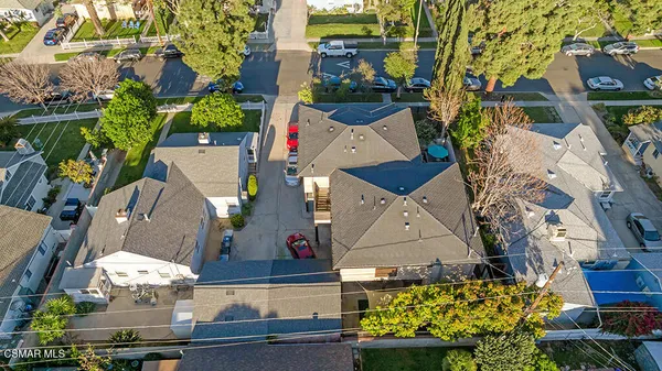 $1,949,000 | 625 North Niagara Street, Burbank, CA 91505