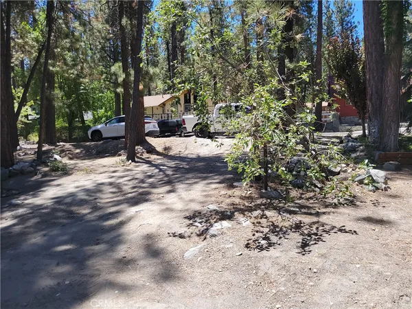 $275,000 | 1494 Laura Street, Wrightwood, CA 92397