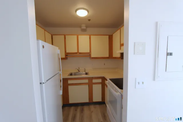 $1,500 | 1838 Black Rock Turnpike, Unit 207, Fairfield, CT 06825