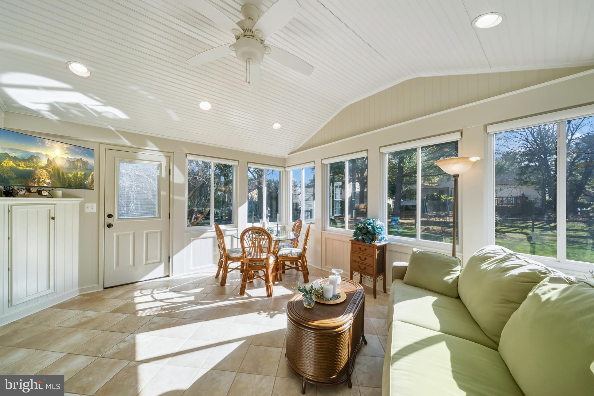 20 Allenhurst Court Gaithersburg, MD 20878 - Photo 26 of 57 a living room with furniture and large windows