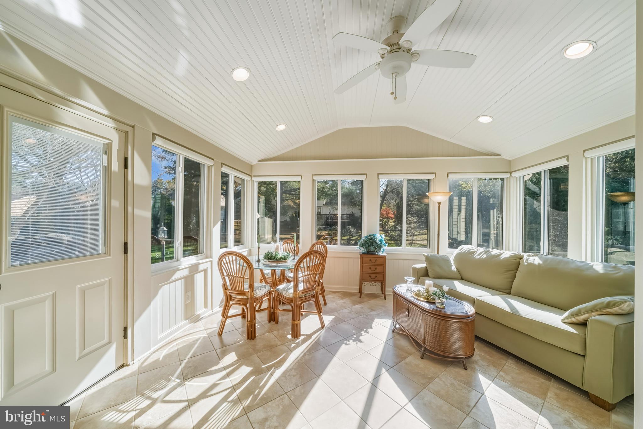 20 Allenhurst Court Gaithersburg, MD 20878 - Photo 27 of 57 a living room with furniture and large windows