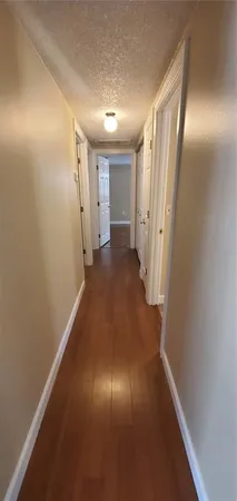 $2,295 | 2848 East Mark Drive, Sarasota, FL 34232