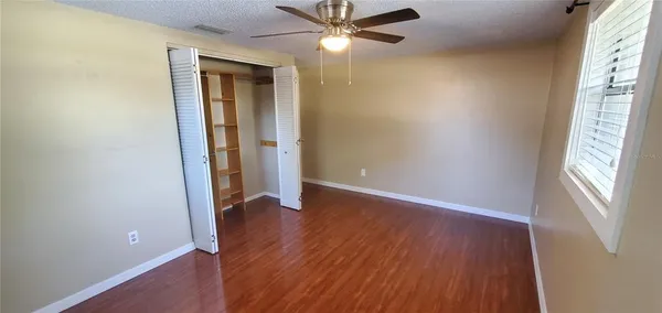 $2,295 | 2848 East Mark Drive, Sarasota, FL 34232