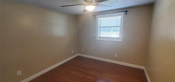 $2,295 | 2848 East Mark Drive, Sarasota, FL 34232