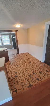 $2,295 | 2848 East Mark Drive, Sarasota, FL 34232