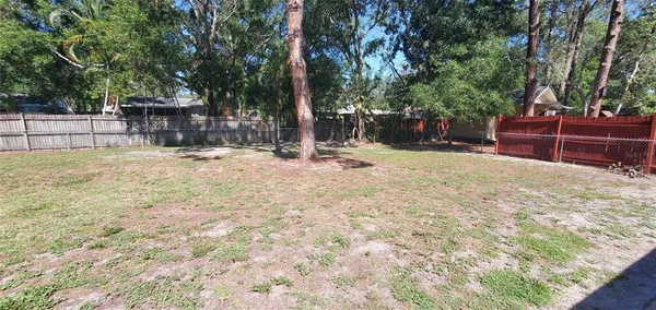 $2,295 | 2848 East Mark Drive, Sarasota, FL 34232