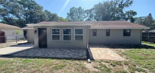 $2,295 | 2848 East Mark Drive, Sarasota, FL 34232