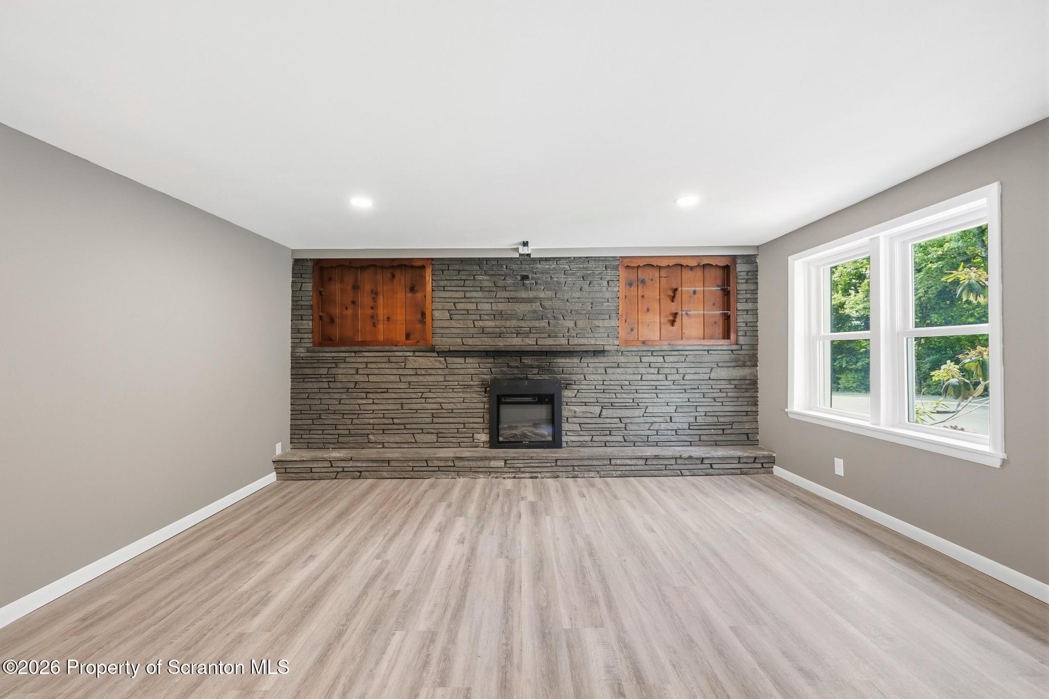 240 Craig Road, Unit A Dalton, PA 18414 - Photo 11 of 26 DSC_9100-4