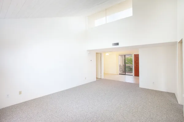 $2,650 | 255 East Avenida Granada, Unit 324, Palm Springs, CA 92264