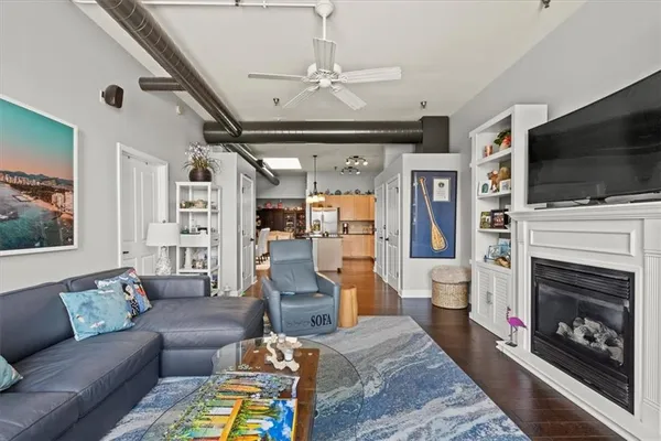 $415,000 | 612 Central Street, Unit 503, Kansas City, MO 64105