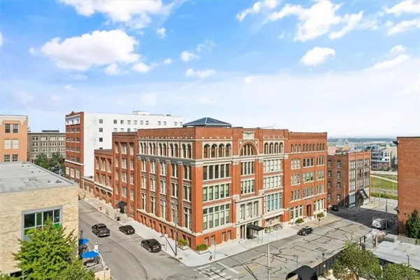 $415,000 | 612 Central Street, Unit 503, Kansas City, MO 64105